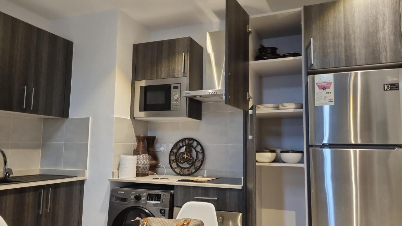 Embassy Gardens Luxury Suites Cpg Аккра Экстерьер фото