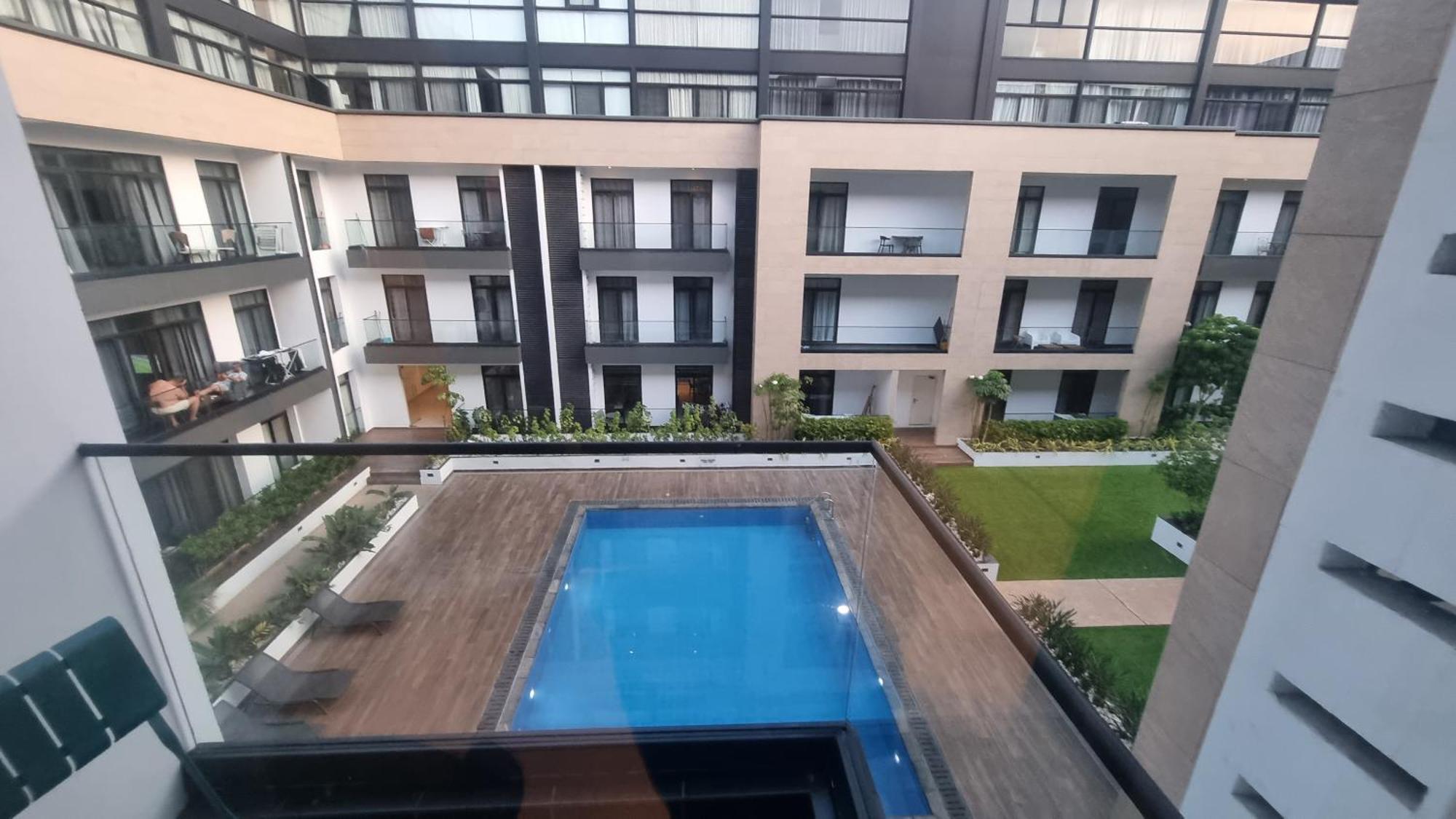 Embassy Gardens Luxury Suites Cpg Аккра Экстерьер фото