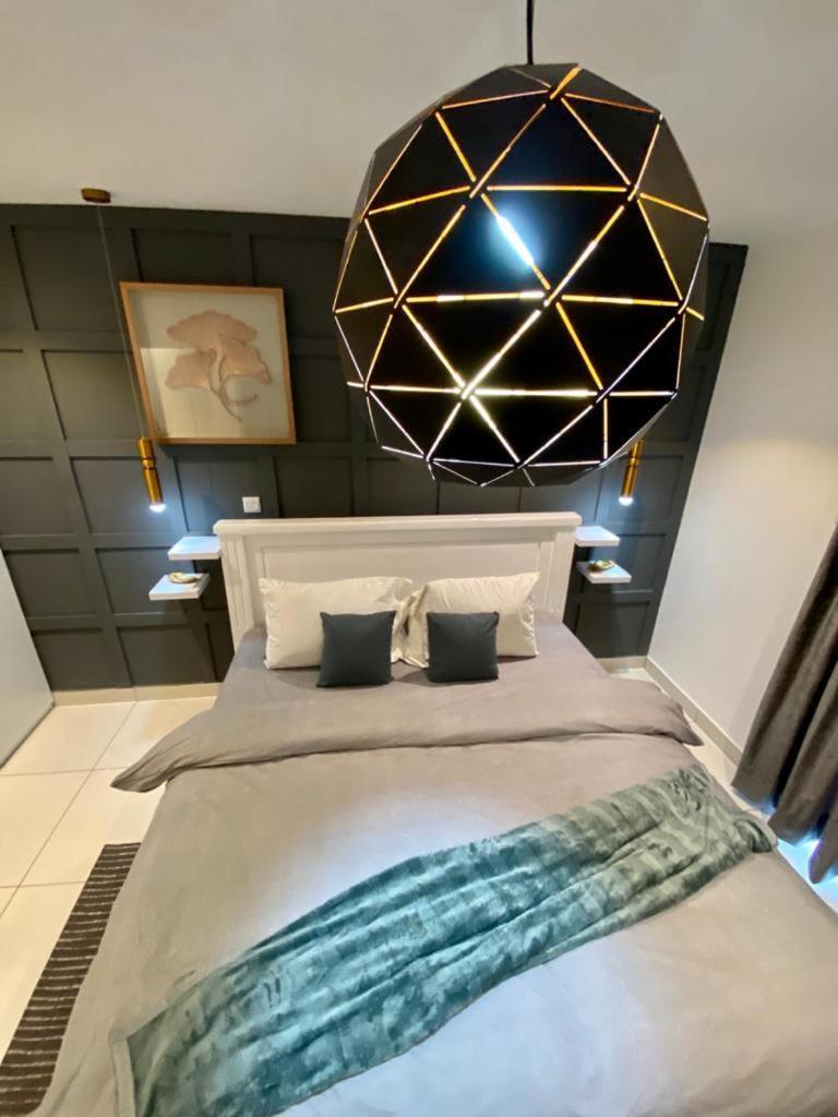 Embassy Gardens Luxury Suites Cpg Аккра Экстерьер фото